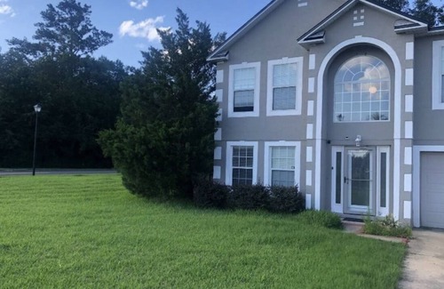 Northside Apartamento | Cozy studio in wonderful Jacksonville with AC, Working desk , WiFi