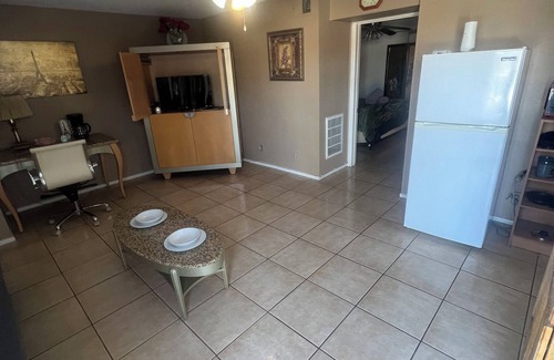 Paradise Apartamento | Cozy studio in wonderful Las Vegas with WiFi and AC