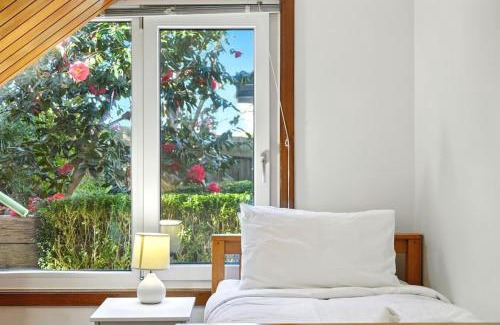 Blackmans Bay Casa | Cozy Studio Retreat - Blackmans
