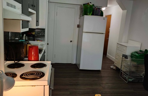 Hochelaga Apartamento | Cozy studio retreat on the earth of Sherbrooke east close to the metro!