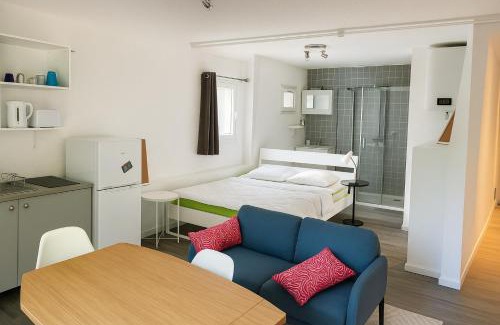 Hopitaux-Facultes Apartamento | Cozy studio, secure residence