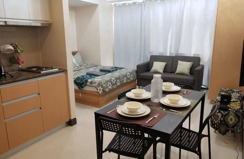 Pinagsama Condominio | Cozy Studio Unit @ Viceroy Condo, Mckinley Taguig
