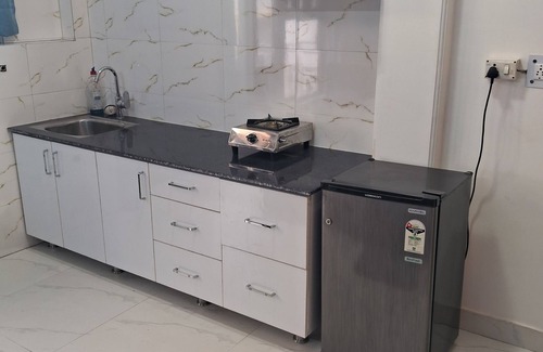 South West Apartamento | Cozy studio with AC and WiFi in charming Delhi