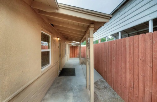 Roosevelt Casa | Cozy & Stylish 2BD/1BTH - Great for Long-term Stay