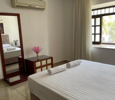 El Hadaba Apartamento | Cozy stylish apartment with swimming pool