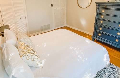 Alamo Heights Casa | Cozy & Stylish Home in the heart of San Antonio!