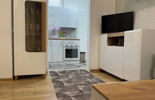 City Center Casa | Cozy & Stylish Townhouse in Central Niš w/ 2BR WiFi AC