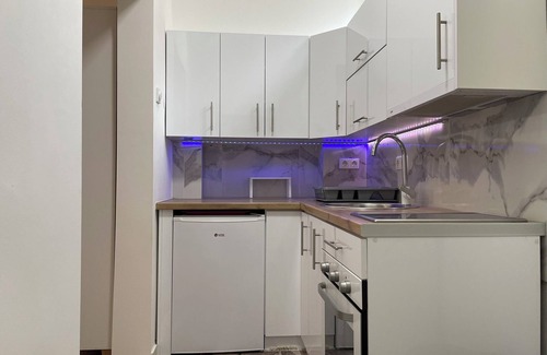 City Center Casa | Cozy & Stylish Townhouse in Central Niš w/ 2BR WiFi AC