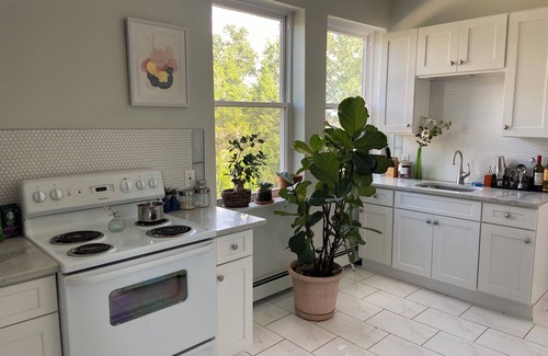 North Side Apartamento | Cozy suburban apartment just 30 minutes from Manhattan