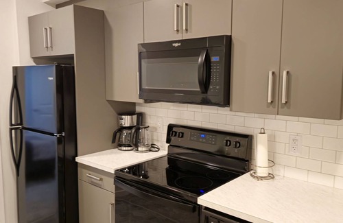 West Edmonton Casa | Cozy Suite near West Edmonton Mall