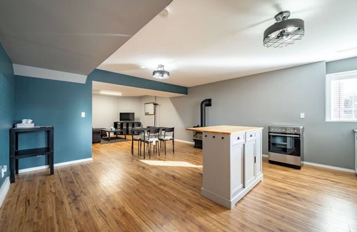 Creston Casa | Cozy Suite Right In Town!