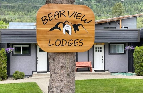 Revelstoke Apartamento | Cozy Suites! Great Location! Black Suite