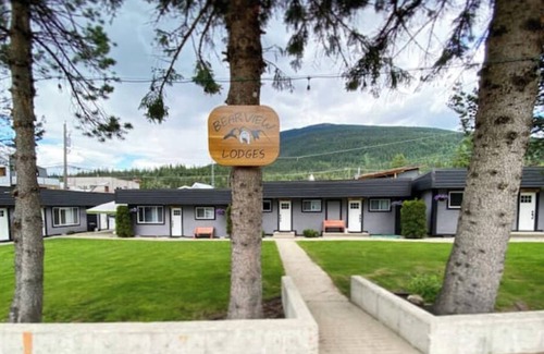 Revelstoke Apartamento | Cozy Suites! Great Location! Black Suite