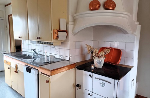 Ed Casa | Cozy swedish House, 3 bedrooms, nature, WIFI, near the lake, rowing boat