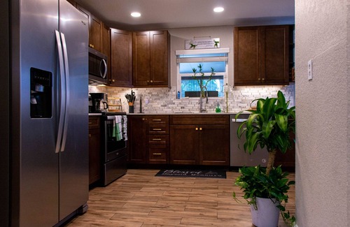 North Andrews Gardens Casa | “Cozy Sweet Summer Home close to the beaches, stadium, airport An entertainment”