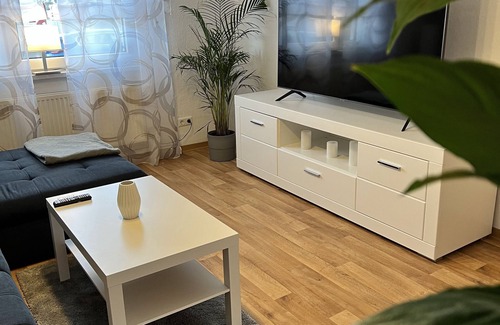 Industriehafen Casa | Cozy terraced house with terrace near the university