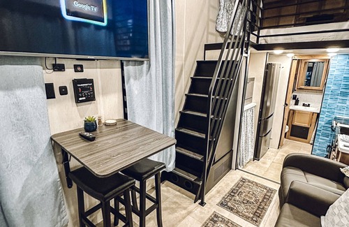 Springtown Casa | Cozy Tiny Home in Pleasant Springtown Texas with WiFi, AC, Full Kitchen