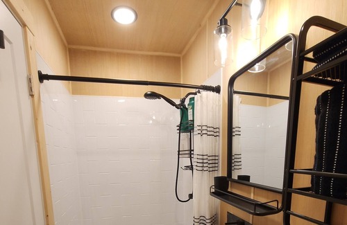 Wickenburg Apartamento | Cozy Tiny home in the heart of ropers paradise.