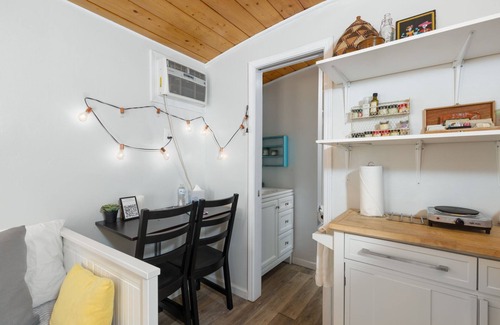 Royal Crest Rancheros Casa | Cozy Tiny House for Two with Private Yard in Paradise