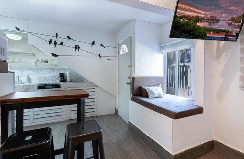 Tohoku Apartamento | Cozy Tohoku Studios by Simply Comfort 10 min to the Beach