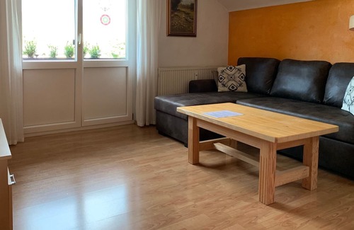 Immenstadt im Allgaeu Apartamento | Acogedor apartamento en el ático con vistas panorámicas