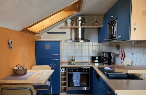 Immenstadt im Allgaeu Apartamento | Acogedor apartamento en el ático con vistas panorámicas