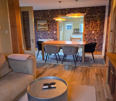 Athlone Apartamento | Cozy Town house