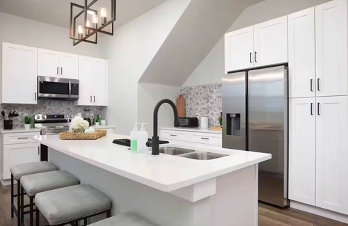 Eastside Promise Neighborhood Casa | Cozy Townhouse 8 min from downtown San Antonio