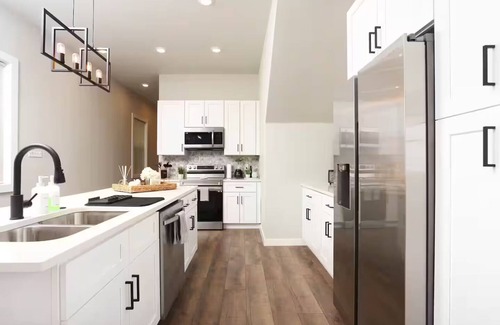 Eastside Promise Neighborhood Casa | Cozy Townhouse 8 min from downtown San Antonio