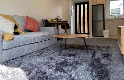 Linwood Casa | Cozy Townhouse in central city