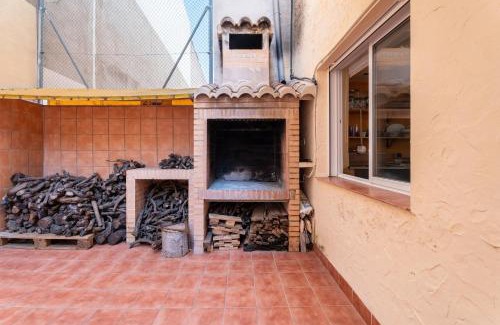Soneja Casa | Cozy Townhouse in Soneja