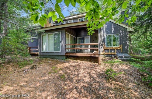 White Haven Casa | Cozy Townhouse in Jack Frost Ski Resort with hot tub