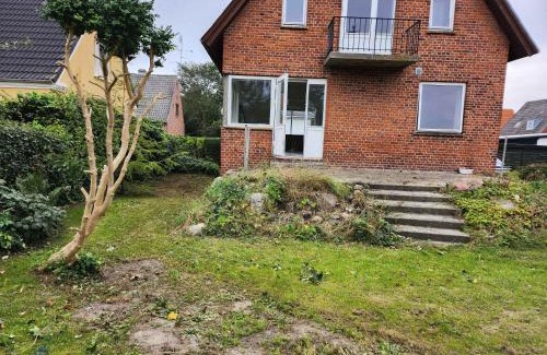 Rodbyhavn Villa | Cozy Townhouse Near Beach, Harbor, And Lalandia
