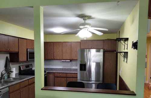 Wheeling Casa | Cozy townhouse with Home feeling, 2 floors, 2 bedrooms 1.1 bath attached garage.