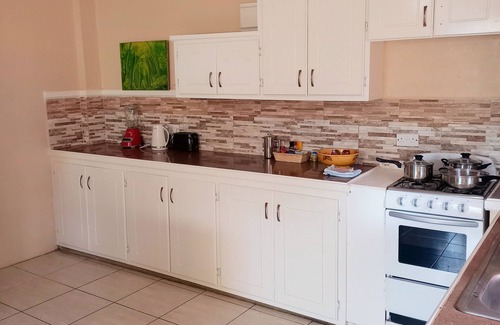 Soufriere Casa | Cozy Tropical Vacation home 10 minutes away from beaches and attractions
