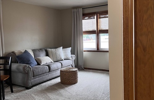 Fairmont Apartamento | Cozy two bedroom, fully furnished apartment