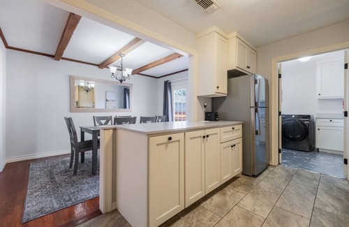 Amarillo Casa | Cozy two bedroom home in Amarillo. Pet Friendly!