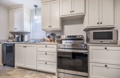 Amarillo Casa | Cozy two bedroom home in Amarillo. Pet Friendly!