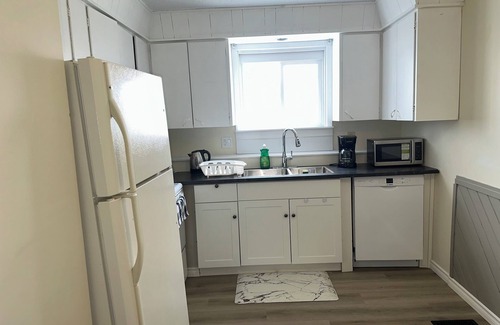 Regina Casa | Cozy Two Bedroom Joyful Home Regina. Family Friendly!