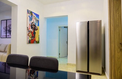 Abuja Apartamento | Cozy Two Bedroom Perfect For Getaways/Work-From-Home
