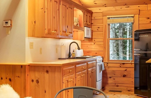 Rangeley Cabina | Cozy Up Cabin - Close to Downtown Rangeley
