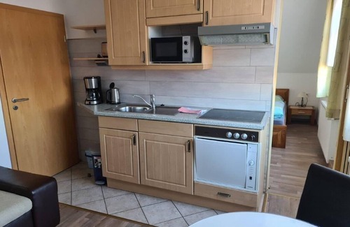Baltrum Apartamento | Cozy upper floor island apartment for two, close to the beach