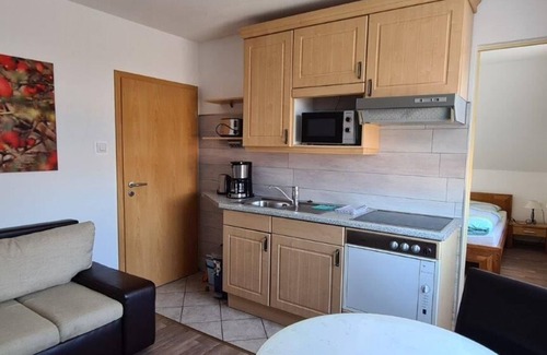 Baltrum Apartamento | Cozy upper floor island apartment for two, close to the beach