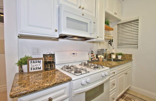 Whittier Apartamento | Cozy Uptown Whittier Sleeps 4 , 25 mins. to Disneyland