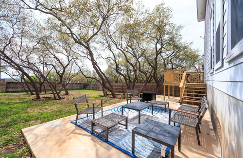North San Antonio - SAT Casa | Cozy Urban Retreat