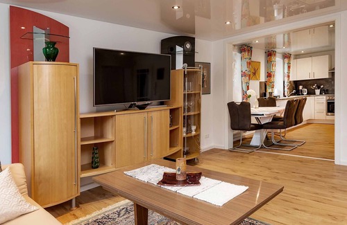 Neustadt an der Aisch Apartamento | Cozy vacation apartment with garden and pavilion