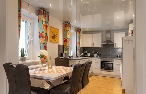 Neustadt an der Aisch Apartamento | Cozy vacation apartment with garden and pavilion
