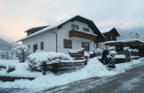 Gaming Apartamento | Cozy vacation apartment with balcony/terrace and separate kitchen