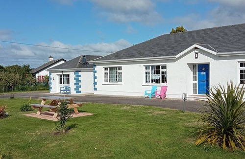 Cullenstown Apartamento | Cozy vacation apartment - just a few minutes from the beach