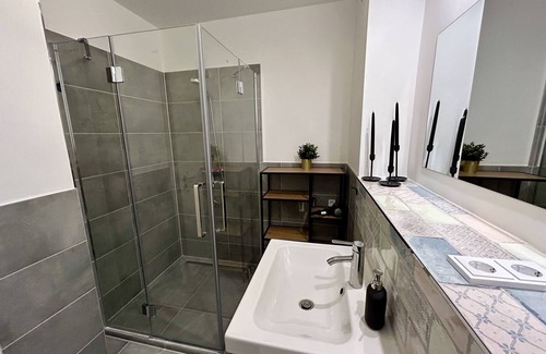 Exerzierplatz Apartamento | Cozy vacation apartment with balcony and parking space - central and quiet location